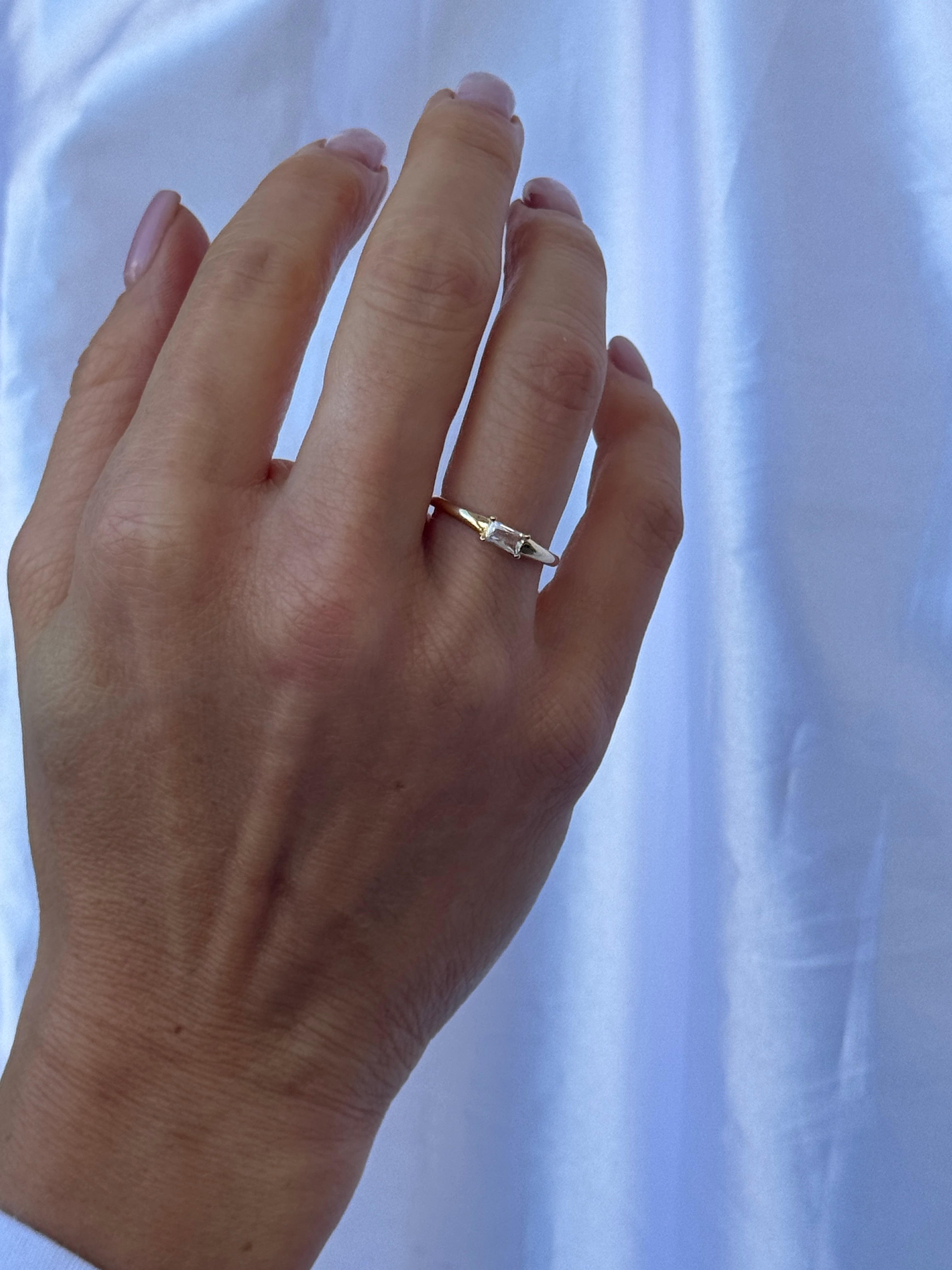 Anello Baguette dorato